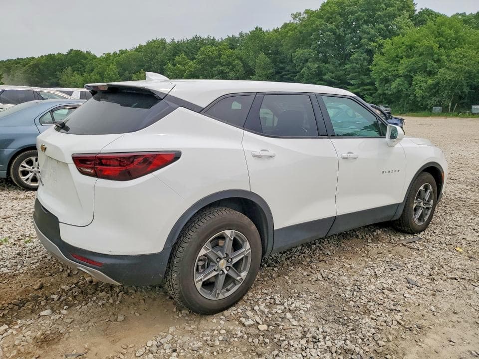 2023 CHEVROLET BLAZER 2LT 3