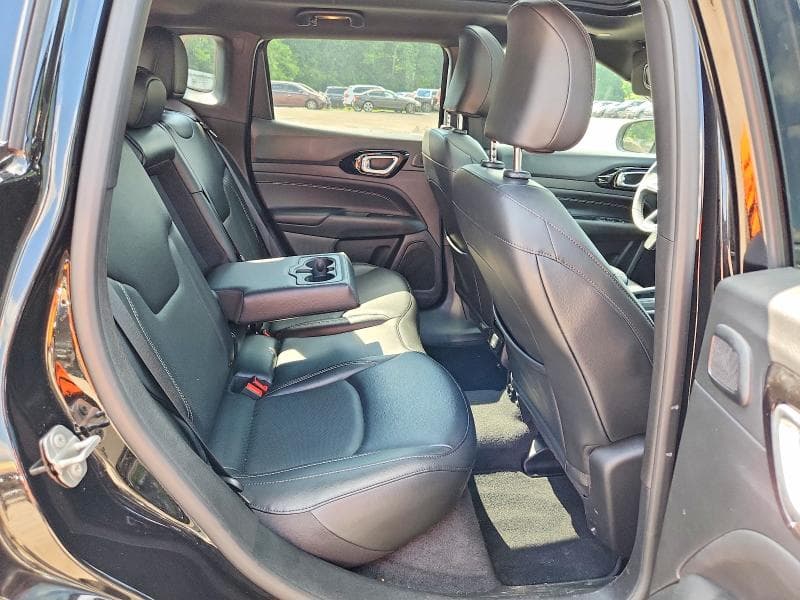 2023 JEEP COMPASS 11