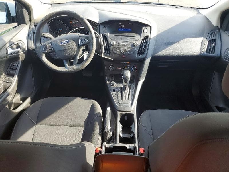 2017 FORD FOCUS SE 8