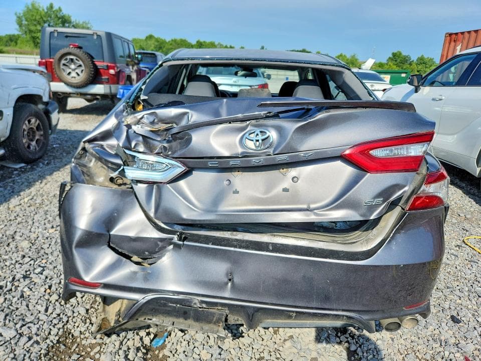 2018 TOYOTA CAMRY L 6