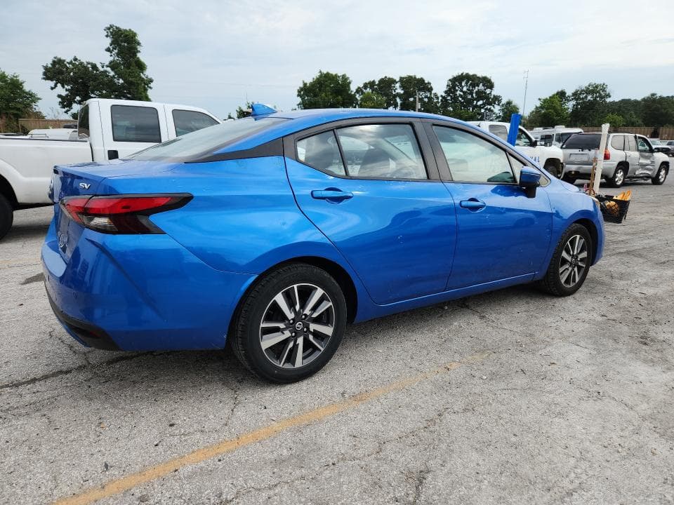 2020 NISSAN VERSA SV 3