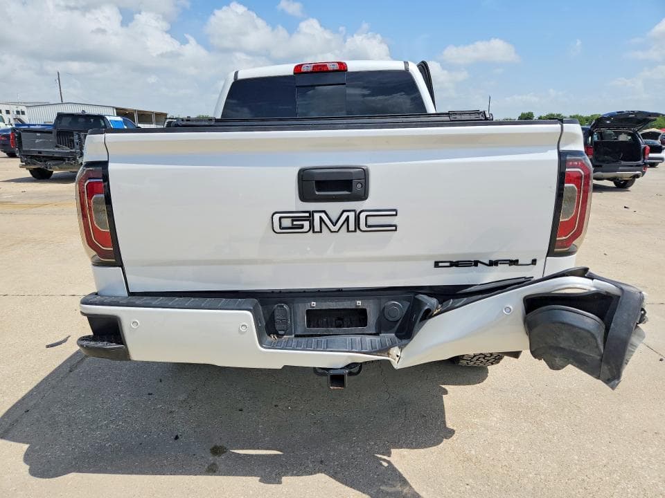 2017 GMC SIERRA C1500 DENALI 6