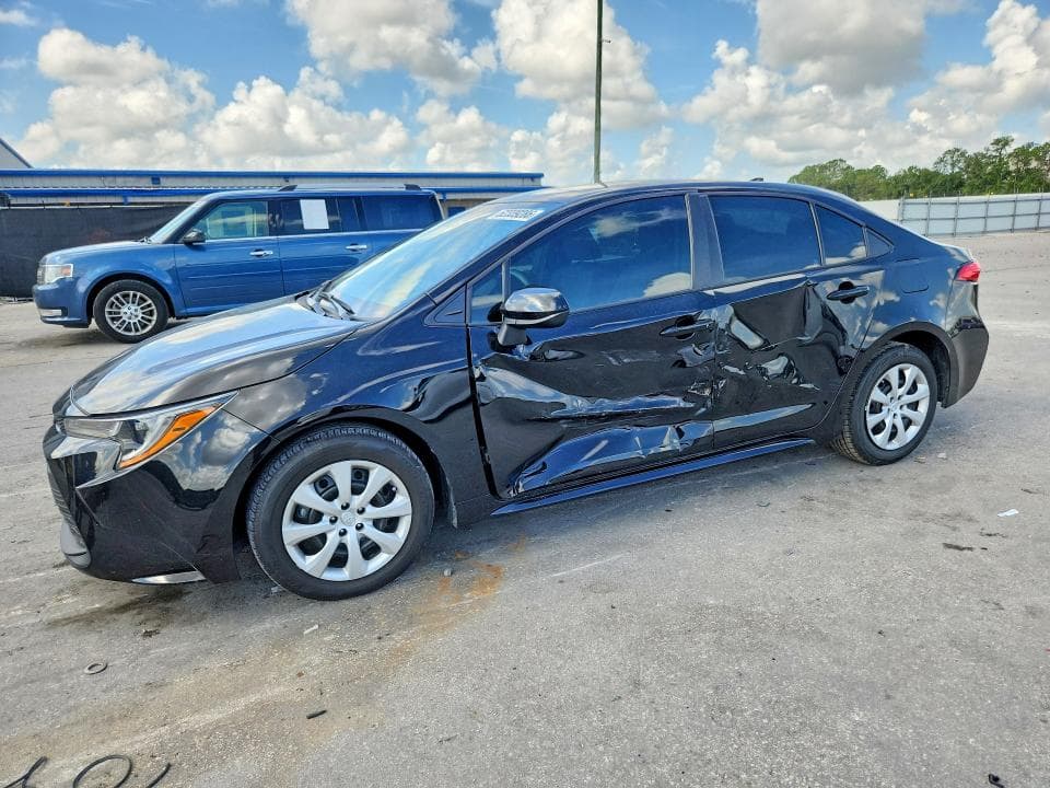 2024 TOYOTA COROLLA LE - 1