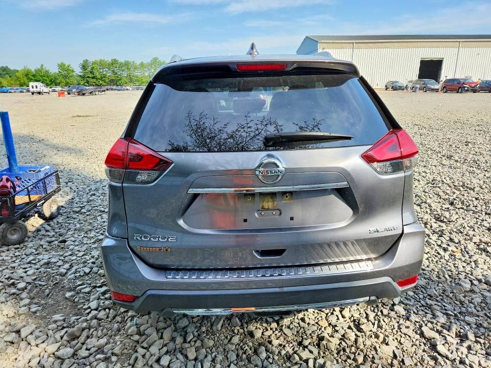 2017 NISSAN ROGUE SL 6