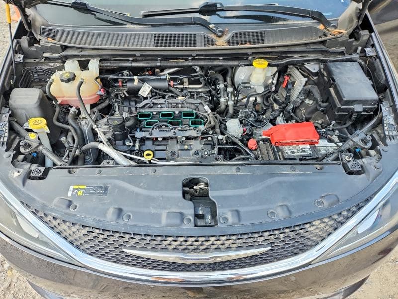 2018 CHRYSLER PACIFICA TOURING L 12