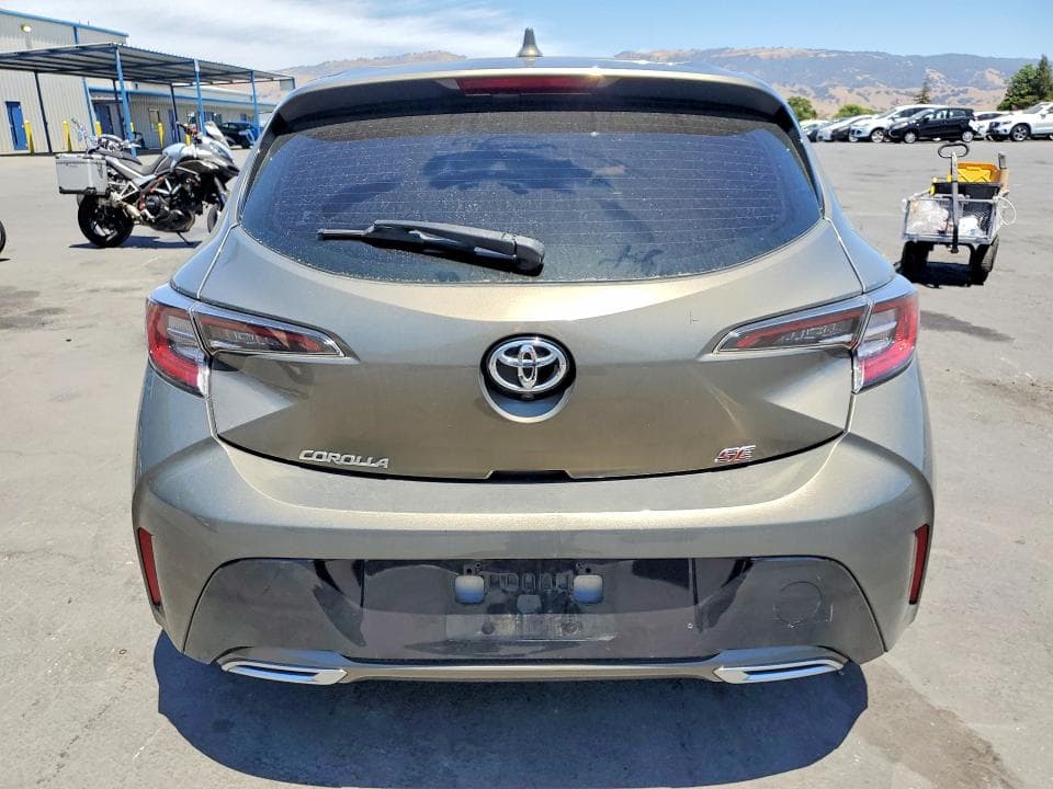 2019 TOYOTA COROLLA HATCHBACK SE 6