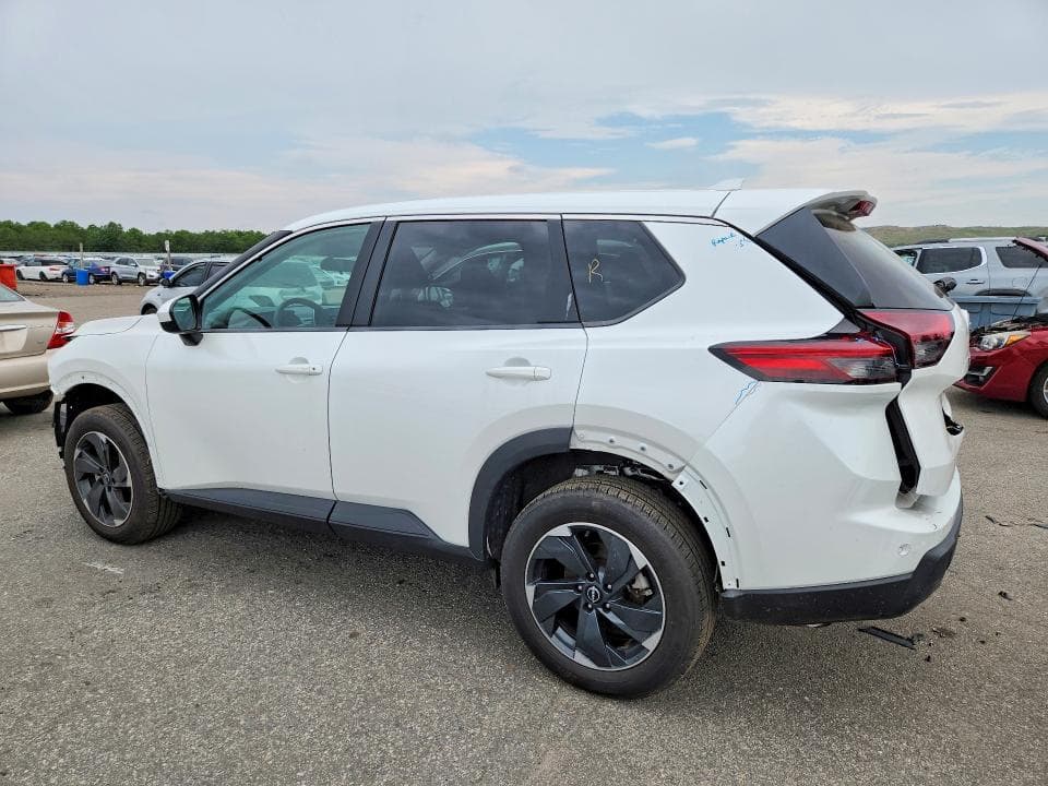 2024 NISSAN ROGUE SV 2