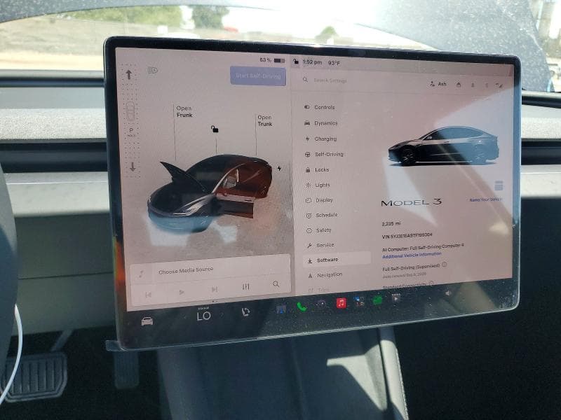 2026 TESLA MODEL 3 9