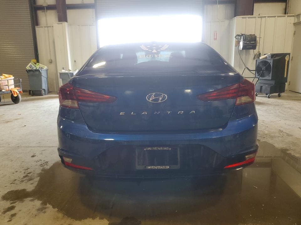 2020 HYUNDAI ELANTRA SEL 6