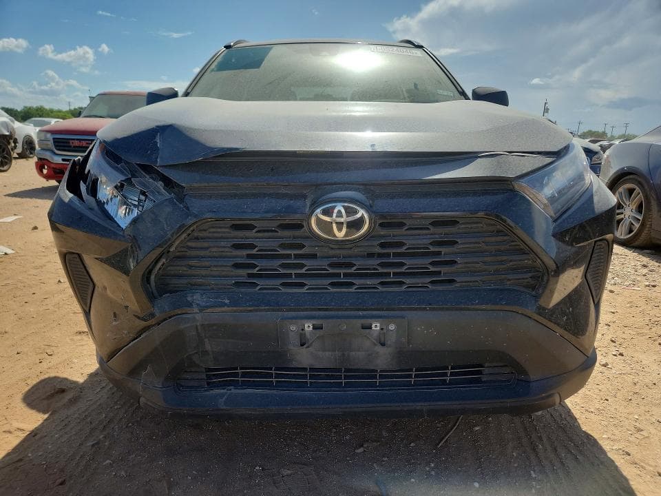 2021 TOYOTA RAV4 LE 5