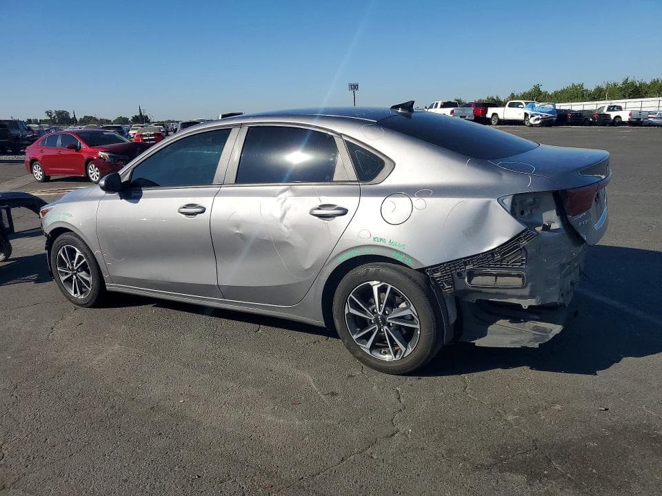 2024 KIA FORTE LXS 2