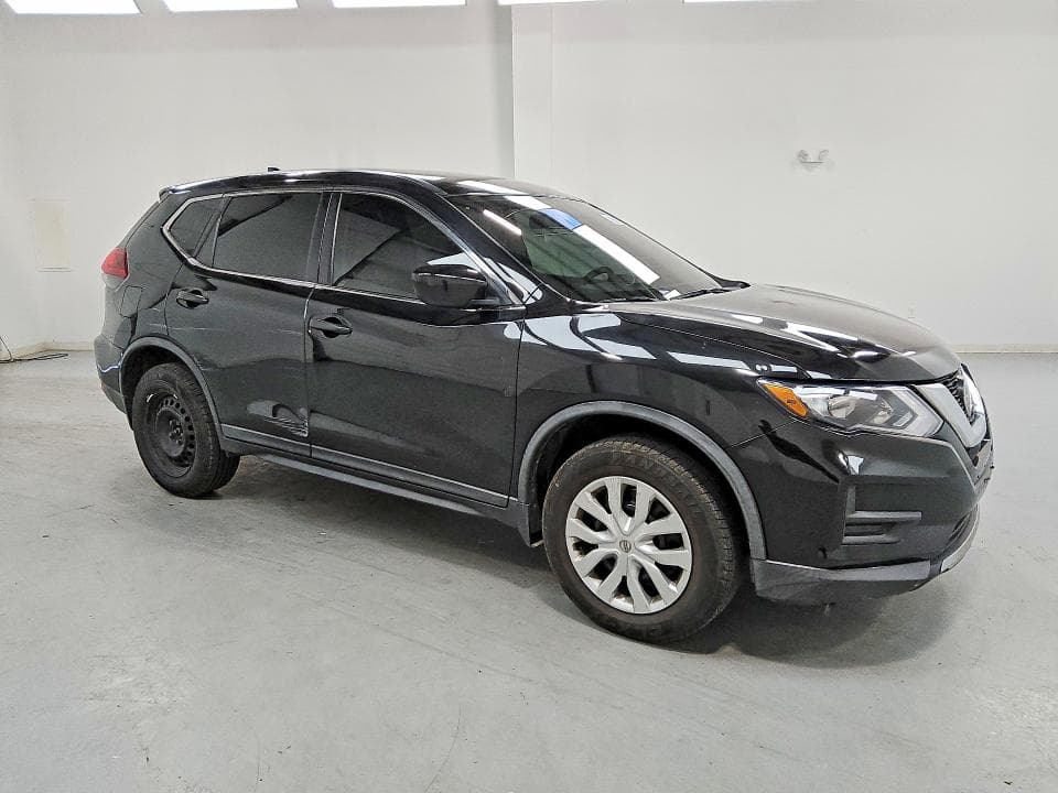 2018 NISSAN ROGUE S 4