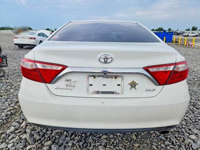 2017 TOYOTA CAMRY XLE 6