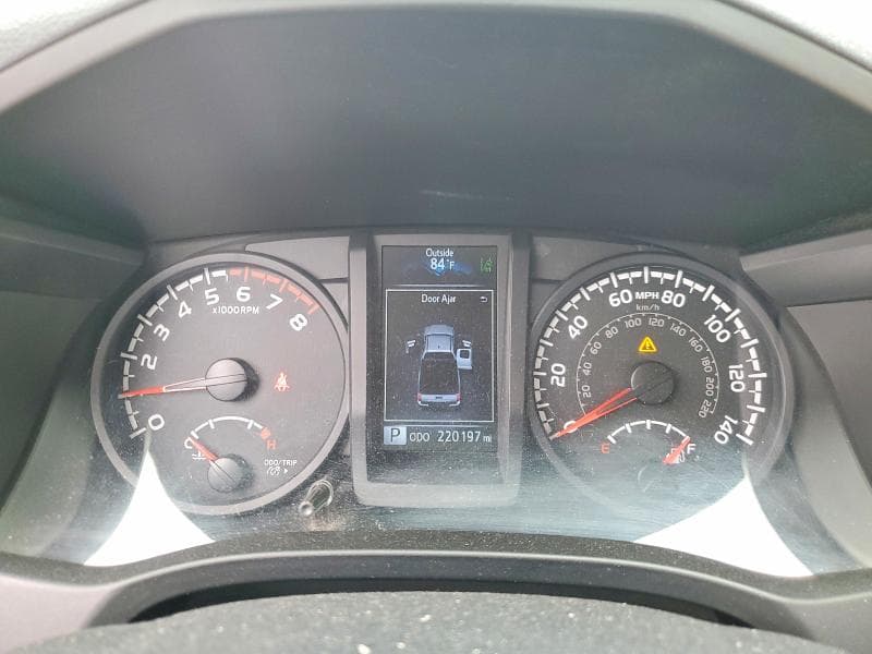 2018 TOYOTA TACOMA 9