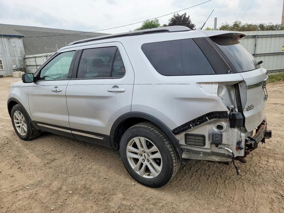 2019 FORD EXPLORER XLT 2
