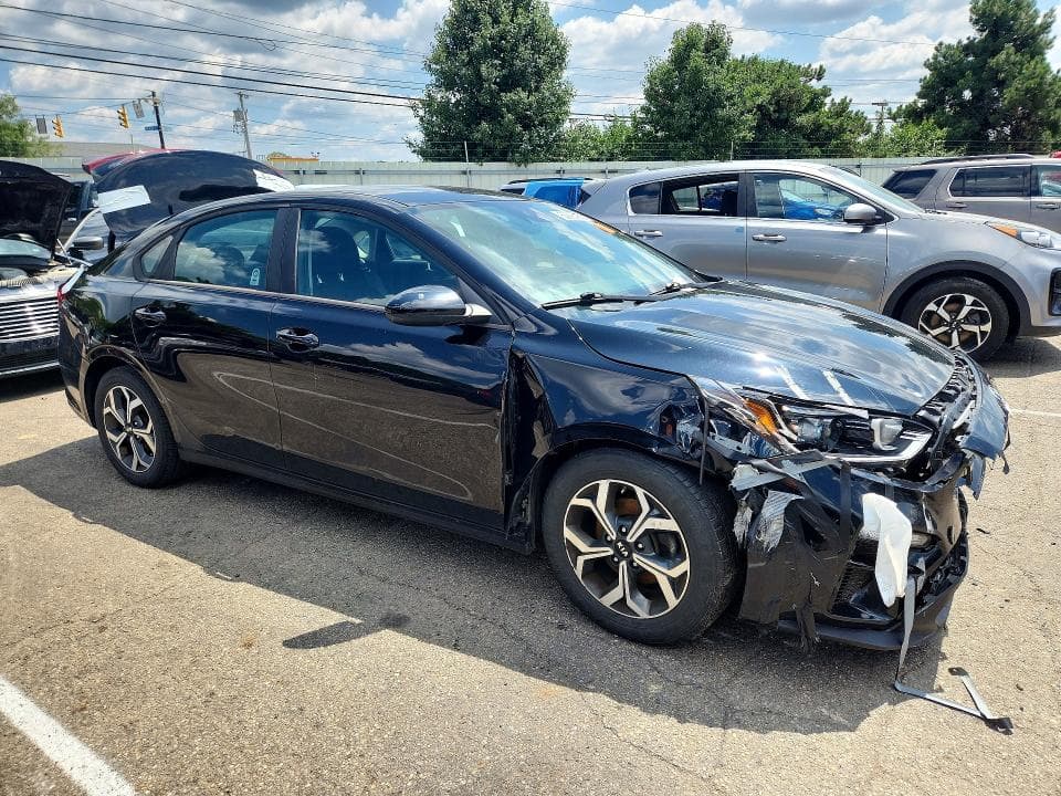 2021 KIA FORTE LXS 4
