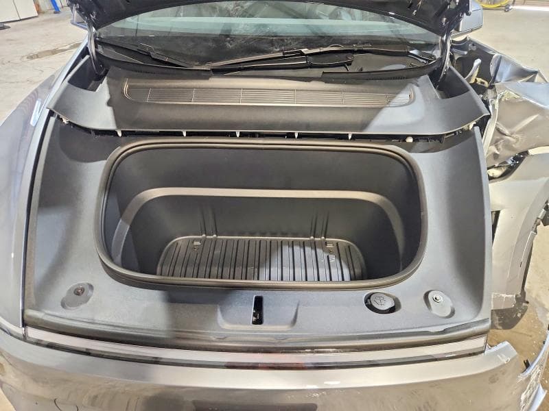 2026 TESLA MODEL Y 11