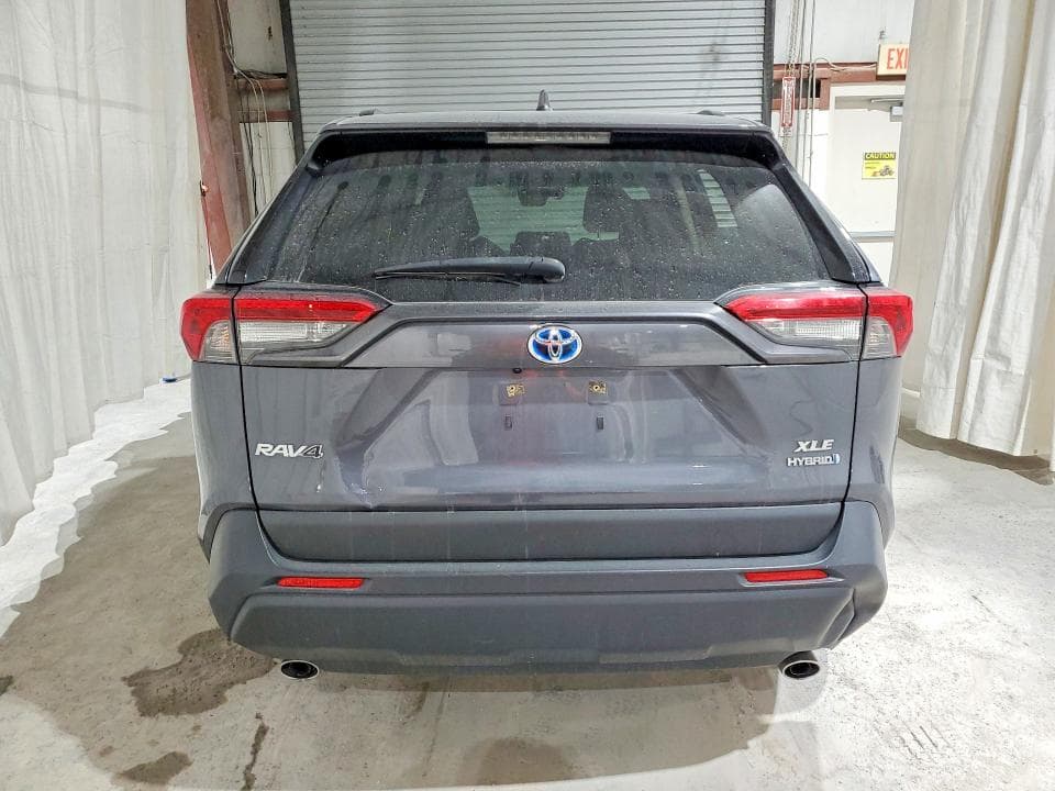 2022 TOYOTA RAV4 XLE 6