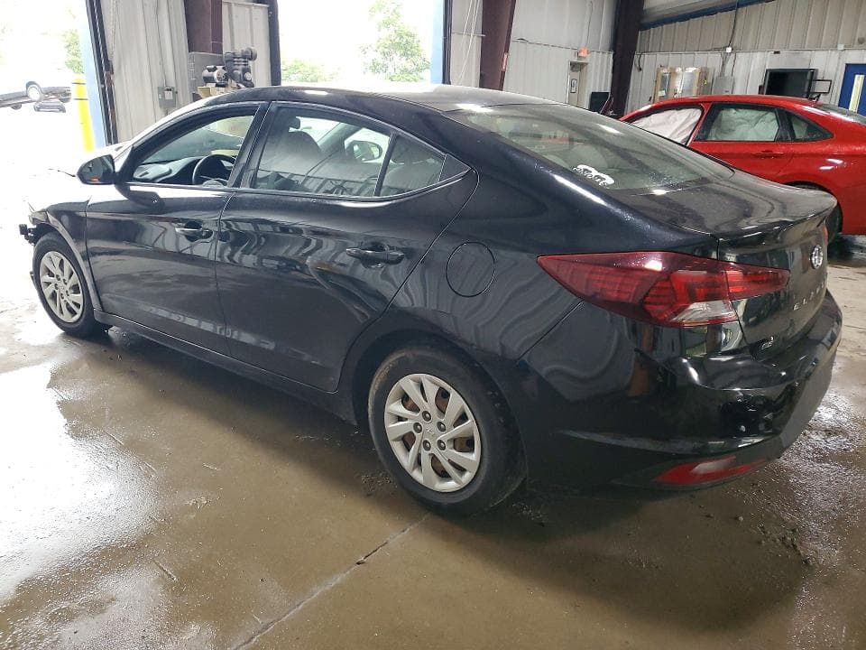 2019 HYUNDAI ELANTRA SE 2