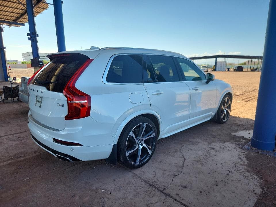 2018 VOLVO XC90 T8 3