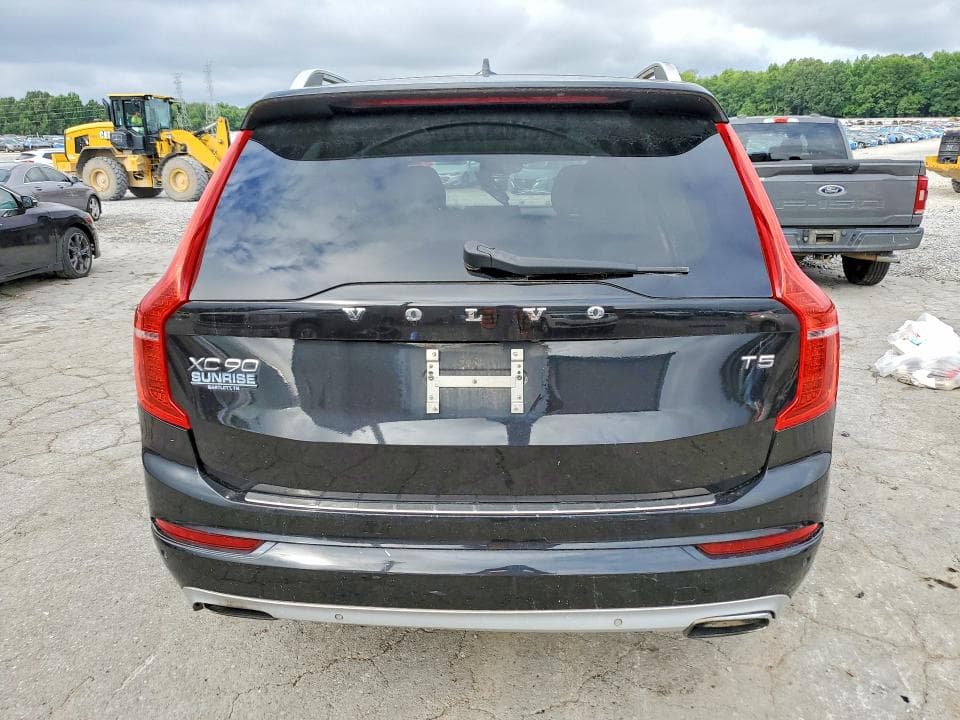 2017 VOLVO XC90 T5 6