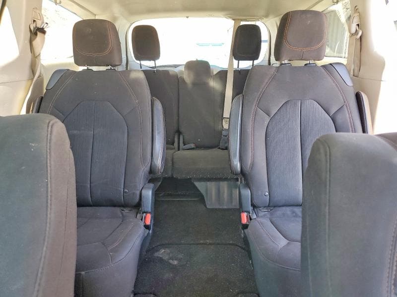 2017 CHRYSLER PACIFICA LX 10