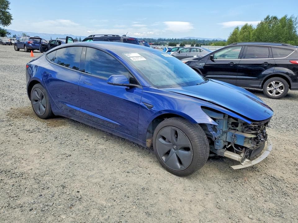 2018 TESLA MODEL 3 4