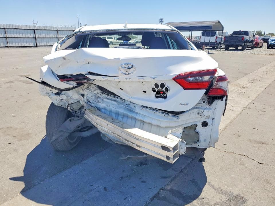 2022 TOYOTA CAMRY LE 6