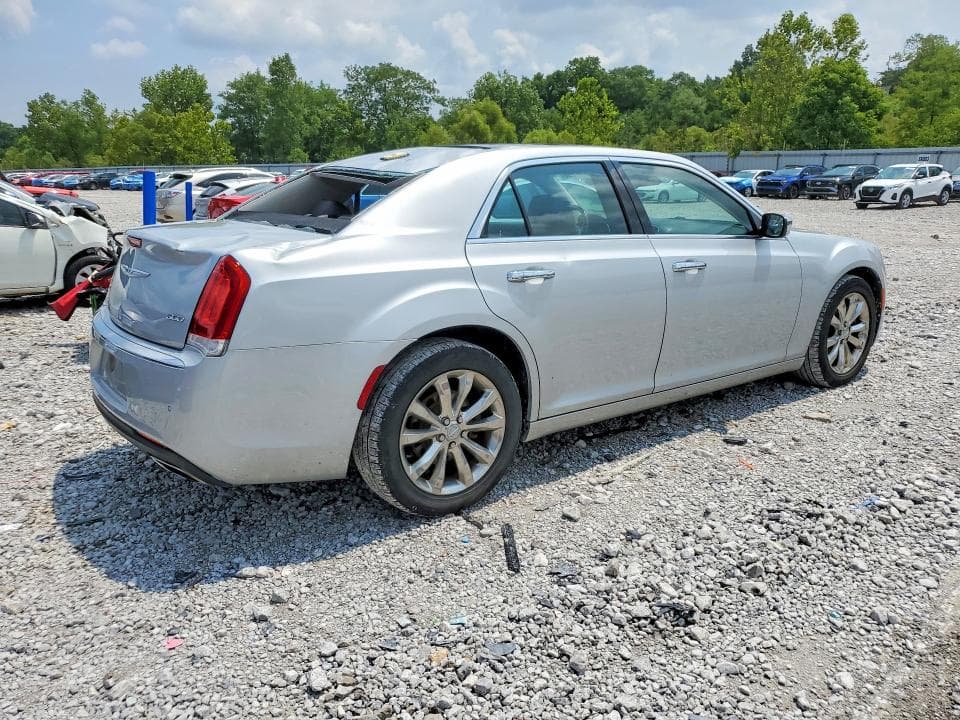 2019 CHRYSLER 300 LIMITED 3