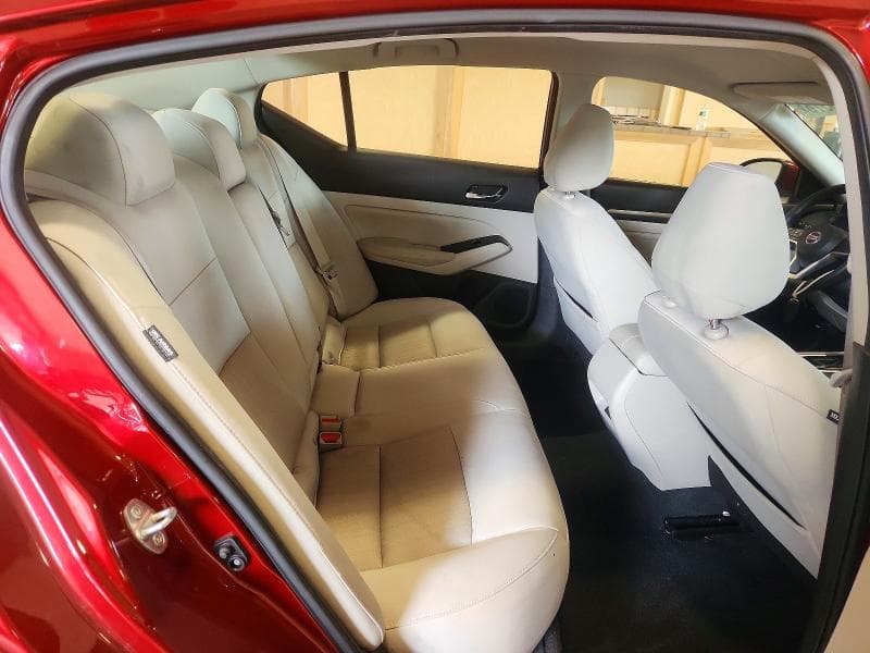 2021 NISSAN ALTIMA SV 10