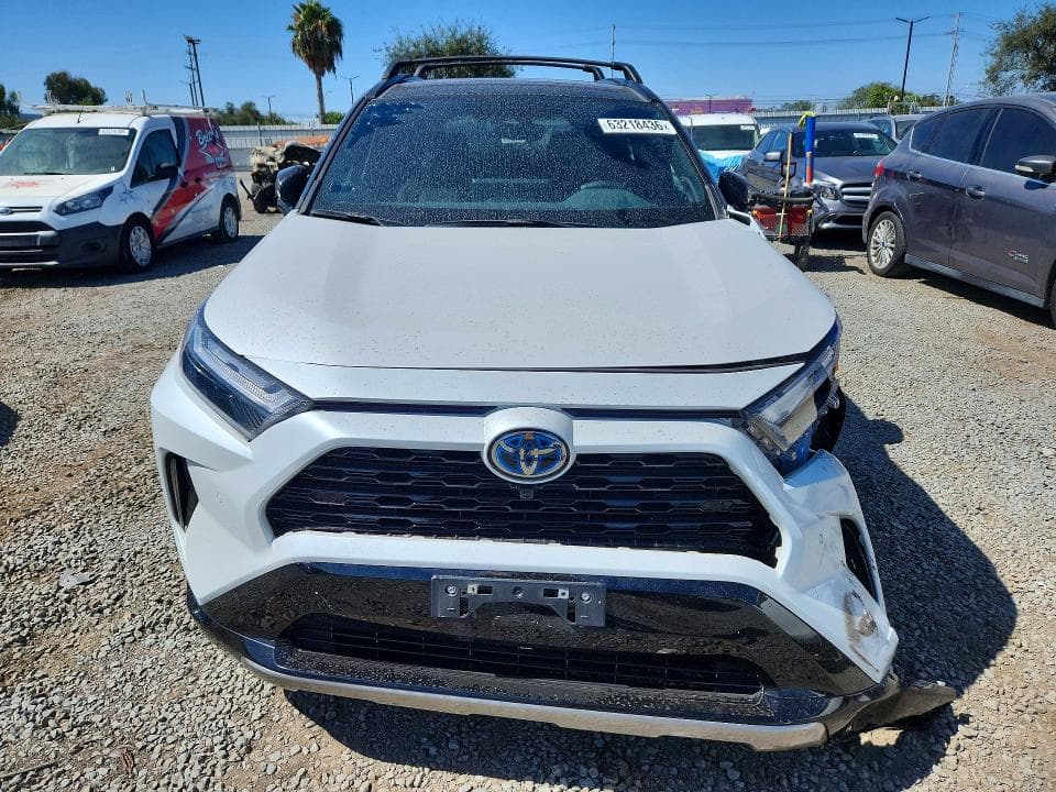 2024 TOYOTA RAV4 XSE 5