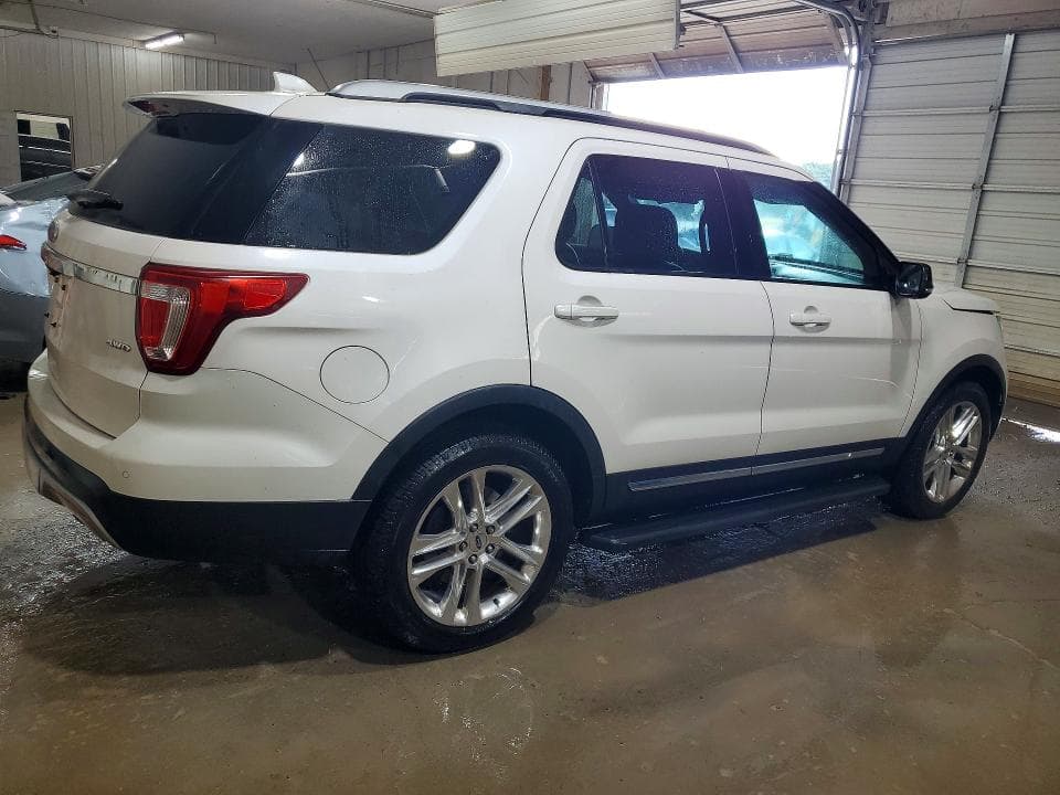 2017 FORD EXPLORER XLT 3