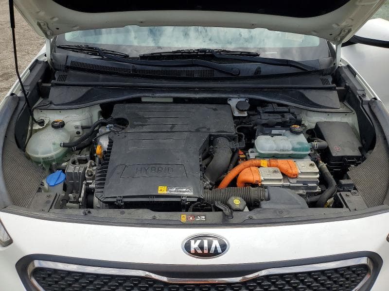 2018 KIA NIRO LX 12