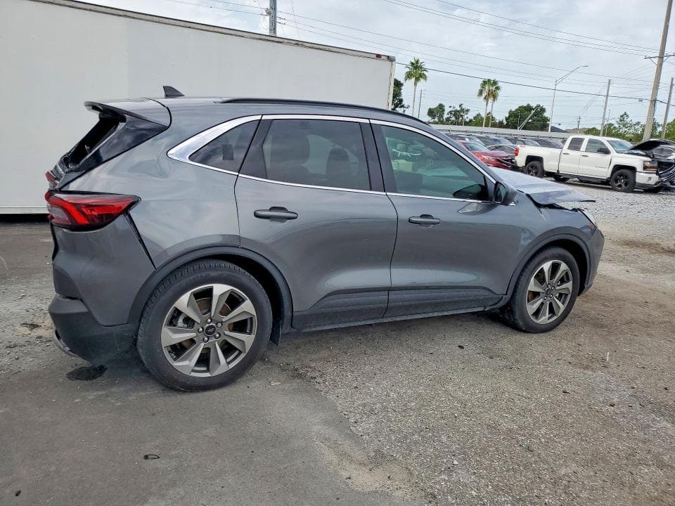 2025 FORD ESCAPE PLATINUM 3