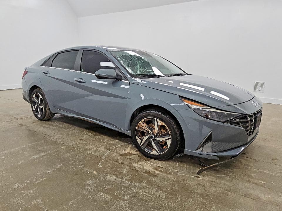 2023 HYUNDAI ELANTRA LIMITED 4