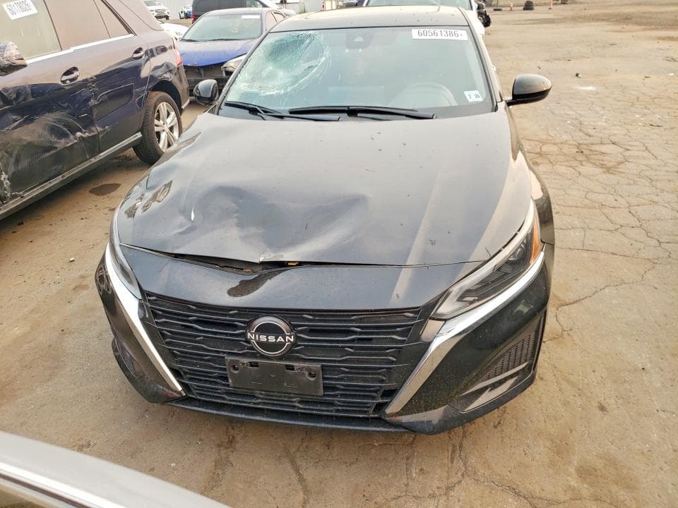 2023 NISSAN ALTIMA SV 5