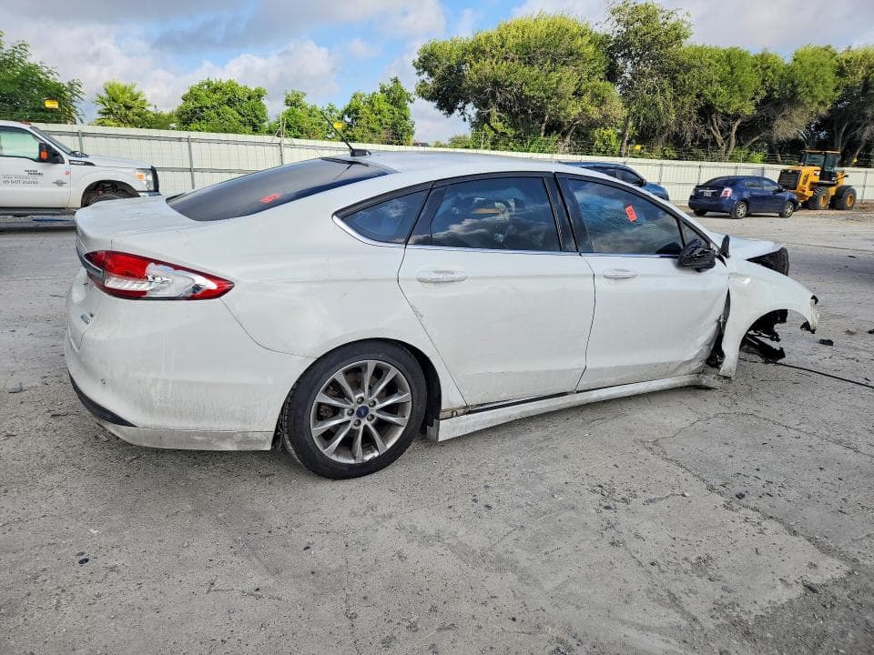 2017 FORD FUSION SE 3