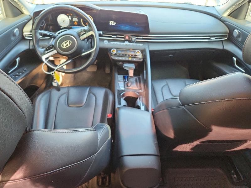 2024 HYUNDAI ELANTRA LUXURY 8