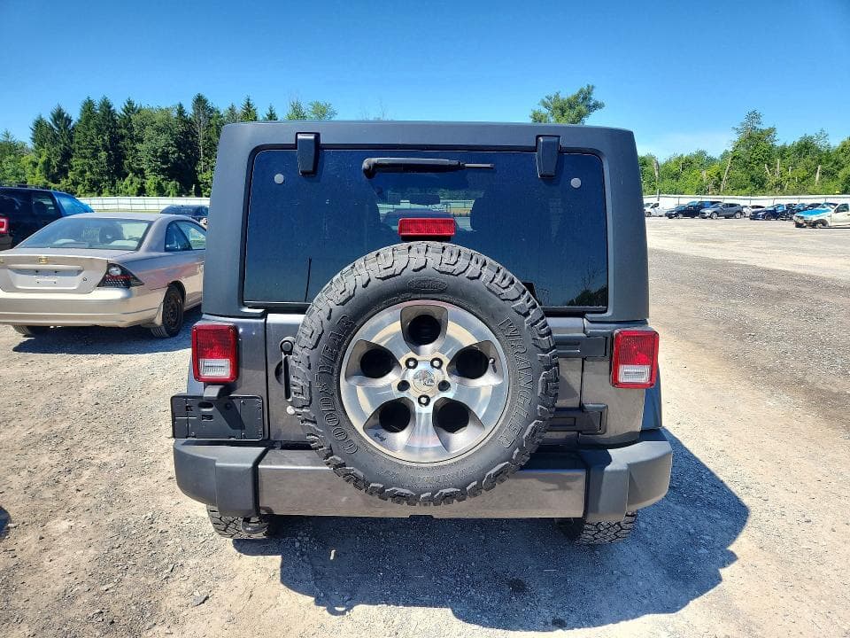 2017 JEEP WRANGLER UNLIMITED SAHARA 6