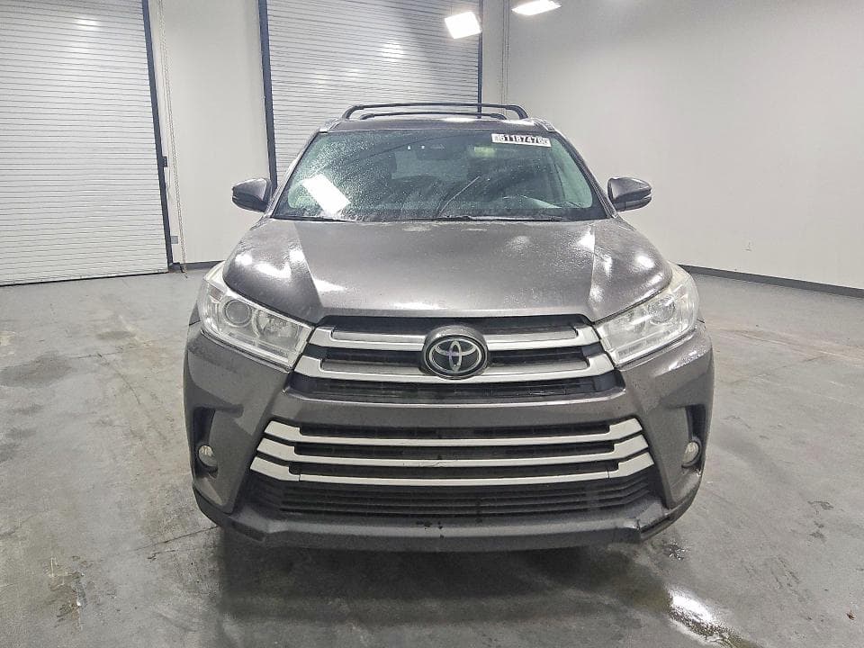2018 TOYOTA HIGHLANDER XLE 5