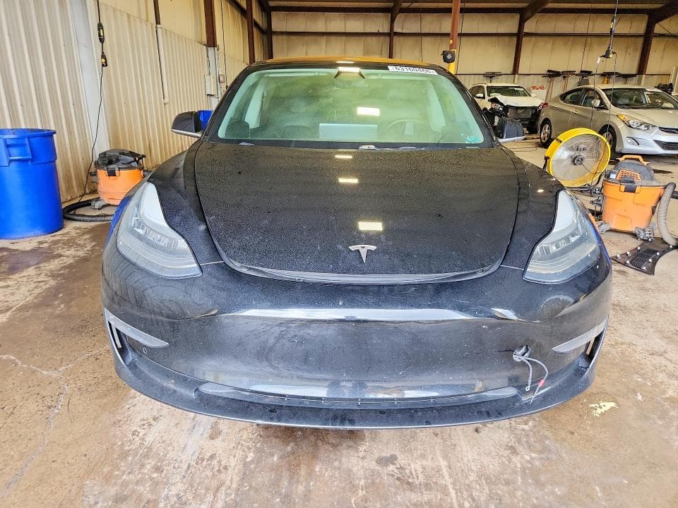 2018 TESLA MODEL 3 5