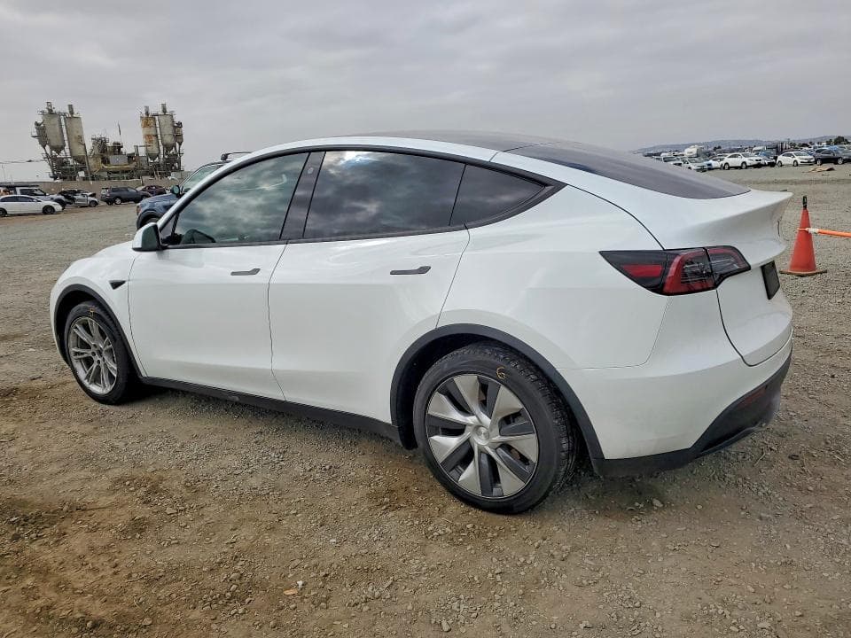 2023 TESLA MODEL Y 2