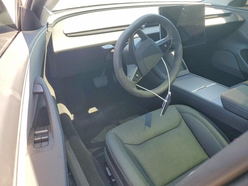 2026 TESLA MODEL 3 8