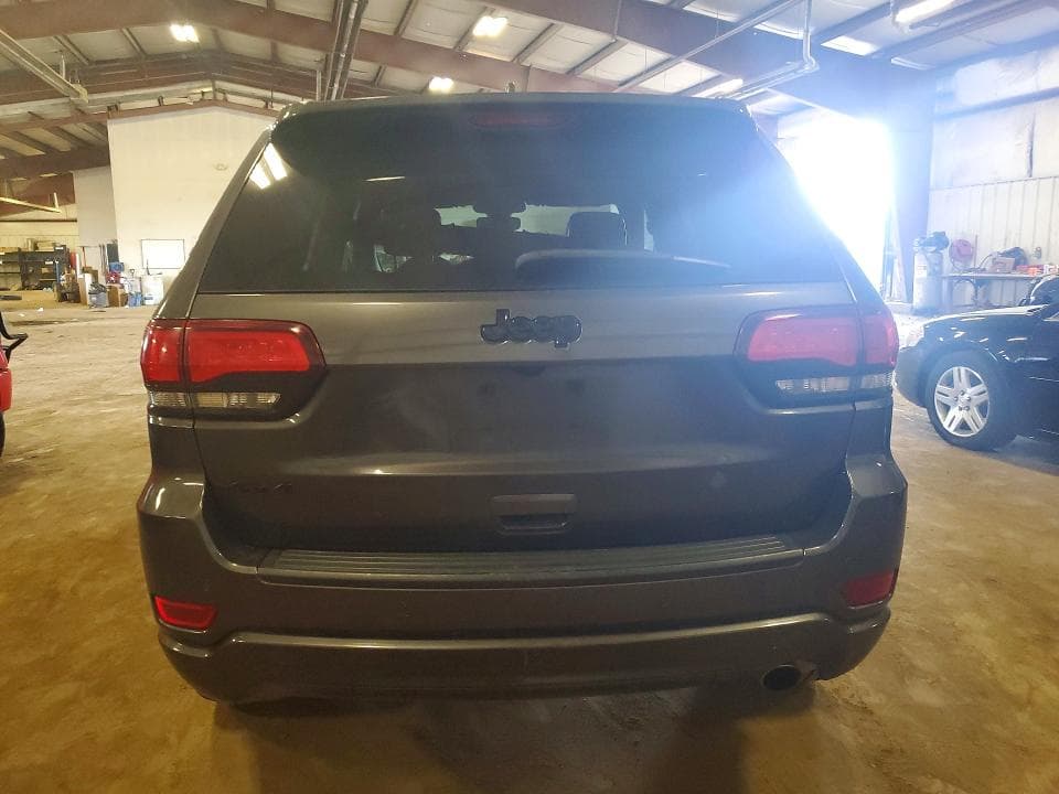 2020 JEEP GRAND CHEROKEE LAREDO 6