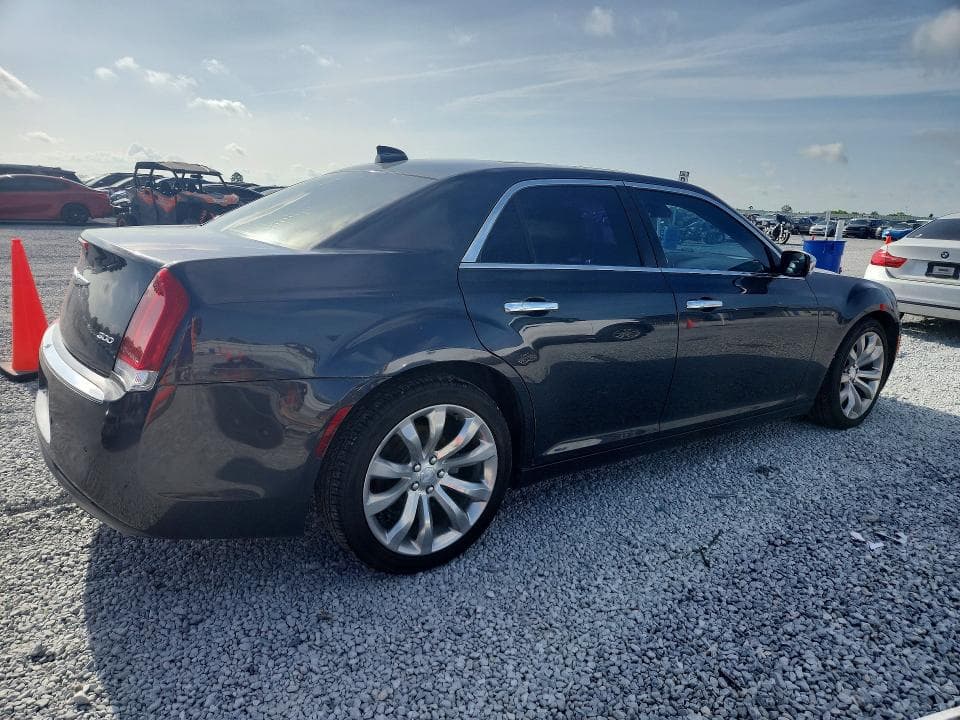 2018 CHRYSLER 300 LIMITED 3