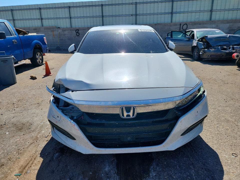 2018 HONDA ACCORD TOURING 5