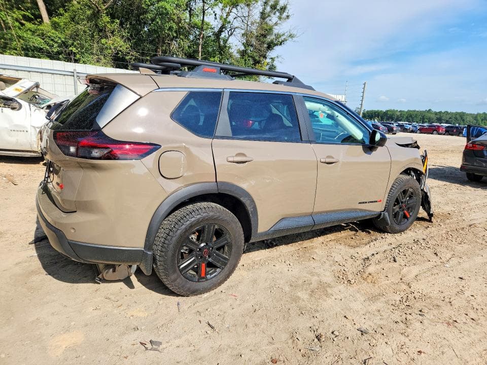 2025 NISSAN ROGUE ROCK CREEK 3