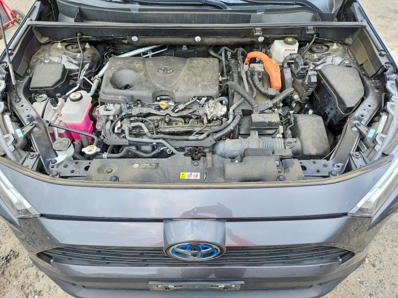 2024 TOYOTA RAV4 HYBRID XLE 12