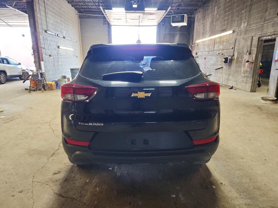 2021 CHEVROLET TRAILBLAZER LS 6