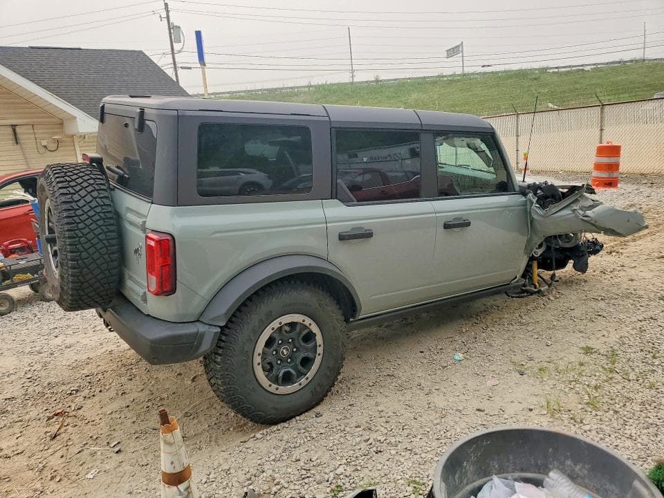 2023 FORD BRONCO BASE 3